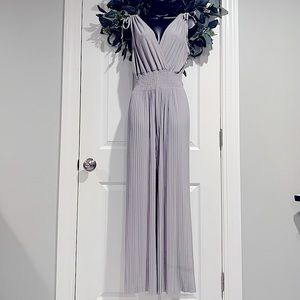 Pleated V-Neck Wide-Leg Jumpsuit in Light Gray